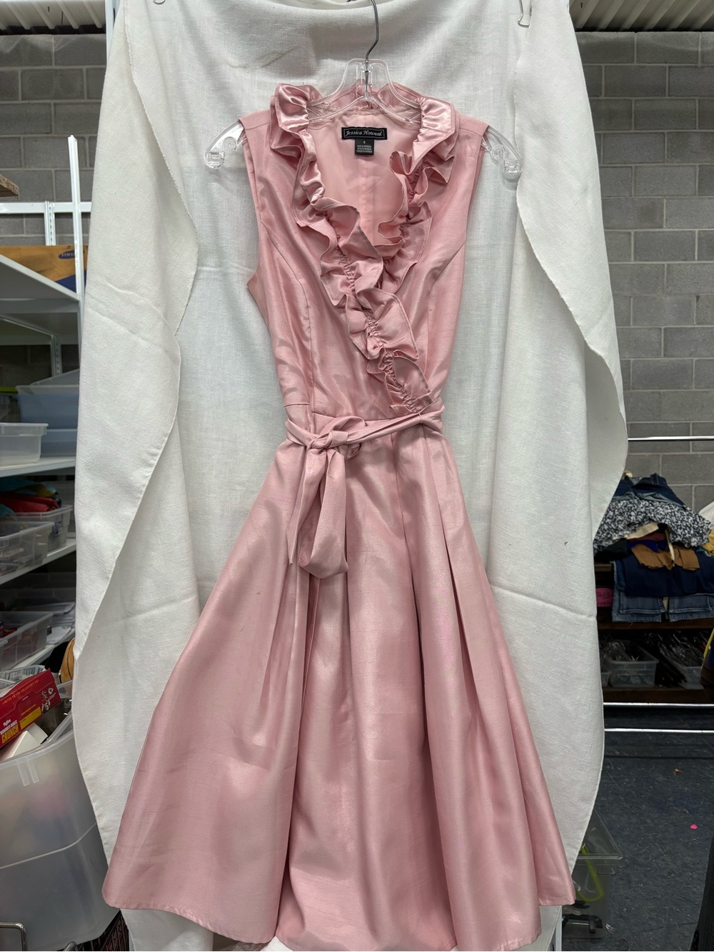Jessica Howard Blush Pink Ruffle V-Neck Midi Fit-and-Flare Dress